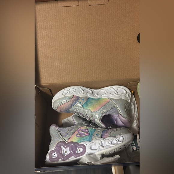 Skechers Slip-ins: Infinite Heart Lights toddler size 8 - Picture 9 of 10